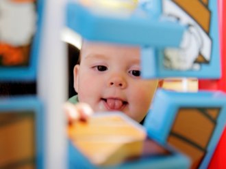 Baby's, papa's en mama's kunnen veel plezier beleven in de Baby Gym van Center Parcs Het Meerdal